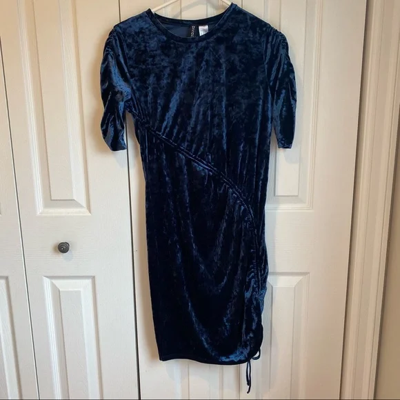 H&M Blue Velvet Dress H&M Blue Velvet Dress